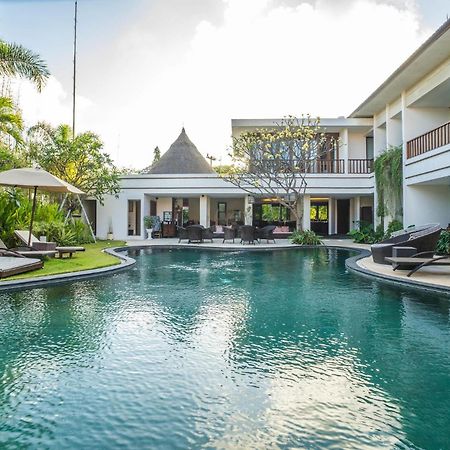 Villa Diana Bali 16 Bedrooms Seminyak Exterior foto